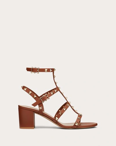 VALENTINO GARAVANI VALENTINO GARAVANI ROCKSTUD CALFSKIN ANKLE STRAP SANDAL 60 MM WOMAN SADDLE BROWN 41