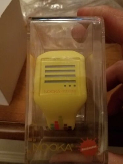 Pre-owned Nooka Unisex Sb-zub-zenh-20-se Spongebob Zub Zenh Spongelevator Watch Lot Of 50