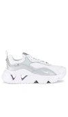 Nike Women's Ryz 365 2 Shoes In White & Metallic Platinum