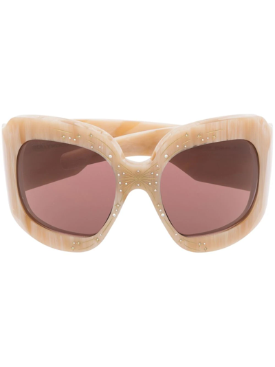 Gucci Oversized Tinted Sunglasses In Neutrals