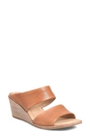 Söfft Ginetta Wedge Sandal In Luggage
