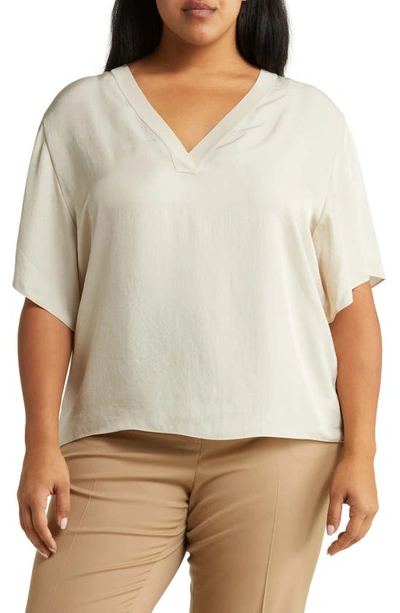 Vince V-neck T-shirt In Pale Fawn