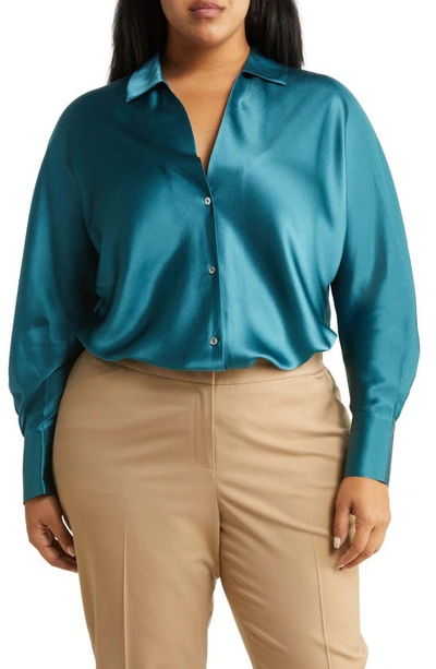 Vince Fitted Silk Button-up Blouse In Blue Waltz