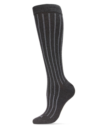 MEMOI MEN'S HIGHWAY STRIPE COTTON COMPRESSION SOCKS