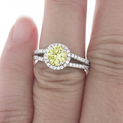 Pre-owned Tiffany & Co Fancy Yellow Round Shape Gia Diamond Engagement Ring Platinum 2.85 Ctw