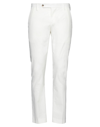 Entre Amis Pants In White