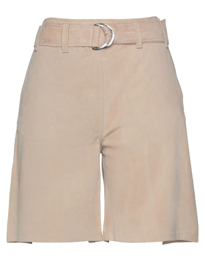 Arma Woman Shorts & Bermuda Shorts Beige Size 6 Goat Skin