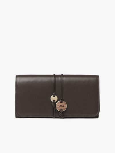 Chloé Malou Medal-embellished Small Leather Purse In Bold Brown