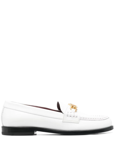 Valentino Garavani Vlogo Chain Leather Loafers In White