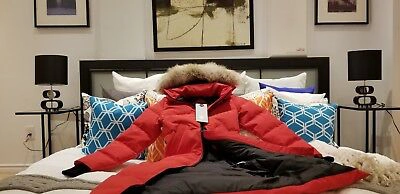 Pre-owned Canada Goose 2022 Latest Grey Label Concept Edition "red"  Mystique Medium Parka