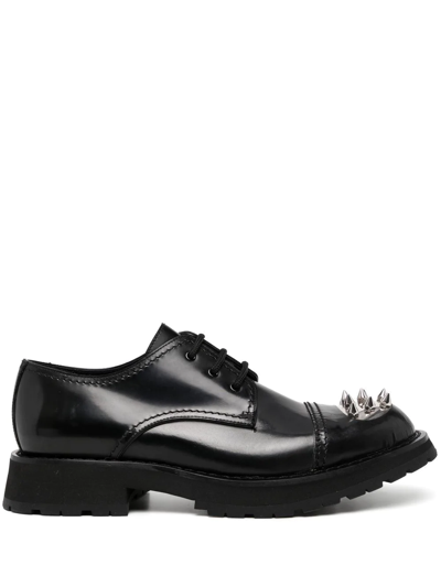 Alexander Mcqueen Derby Punk Stud Lace Up Shoes In Black