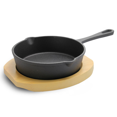 Gibson Home Campton 5.3 Inch Mini Frying Pan With Wooden Base In Black