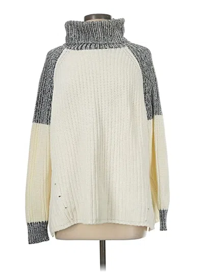 Pre-owned 525 America Turtleneck Sweater In White