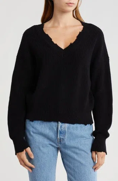 525 Distressed V-neck Cotton Sweater In Black