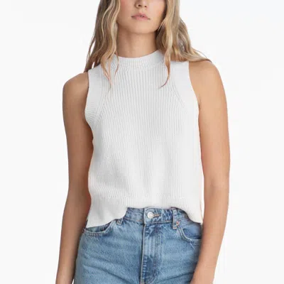 525 High Crew Neck Sleeveless Tank With Side Slits In White In Bleach White
