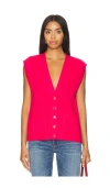 525 Jessica Button Front Vest In 체리 레드
