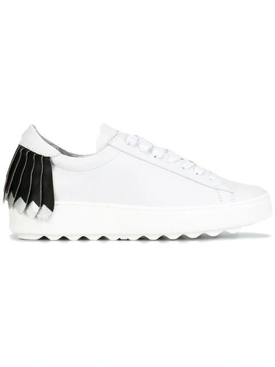 Philippe Model Trainers In White