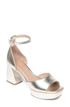 Bernardo Raleigh Metallic Ankle-strap Platform Sandals In Champagne