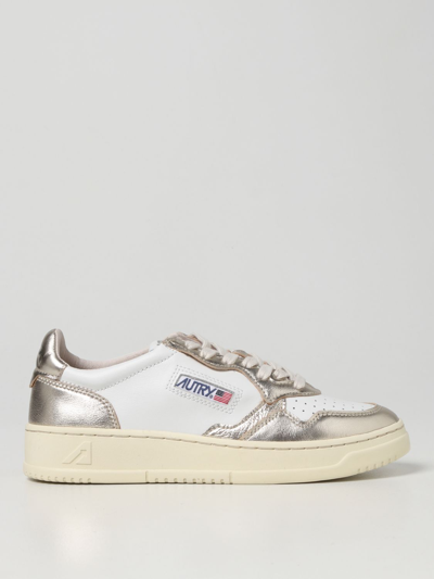 Autry Logo Patched Low Trainers In Platinum