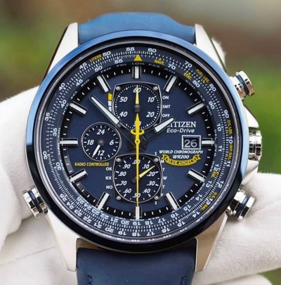 Pre-owned Citizen Blue Angels World Chronograph Eco Drive Men's Watch At8020-03l