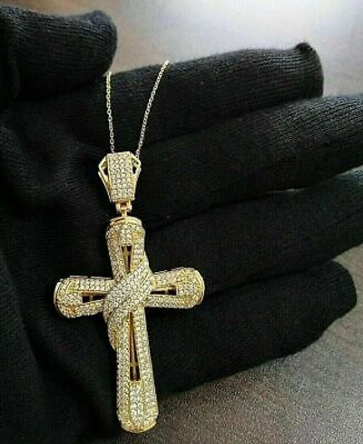 Pre-owned Universal Jewels 14k Yellow Gold Plated 2.50 Cts Dvvs 1 Diamond Men's Religious Cross Necklace