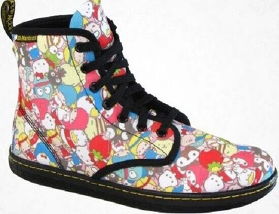 Hello kitty doc store martens second hand