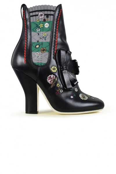 Fendi Flowers Boots In Black