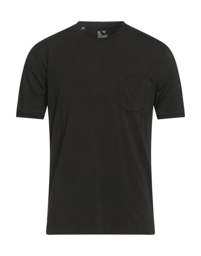 R3d Wöôd T-shirts In Black