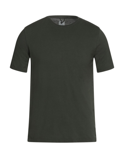 R3d Wöôd T-shirts In Green