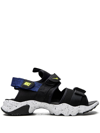 Nike Swoosh-logo Canyon Sandals In Schwarz