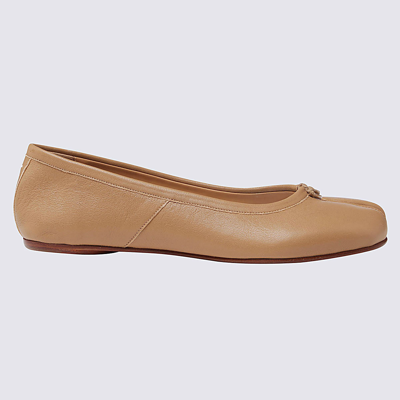 Maison Margiela Nude Leather Tabi Ballerinas In Camel