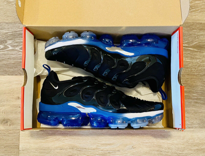 vapormax plus shooting stars running shoes