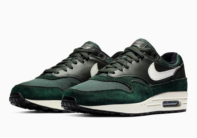 Pre-owned Nike Air Max 1 Ah8145-303 Outdoor Green Black Sail Men's Ds Mesh In Box