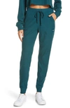 Alo Yoga Muse Ribbed High Waist Sweatpants In Green