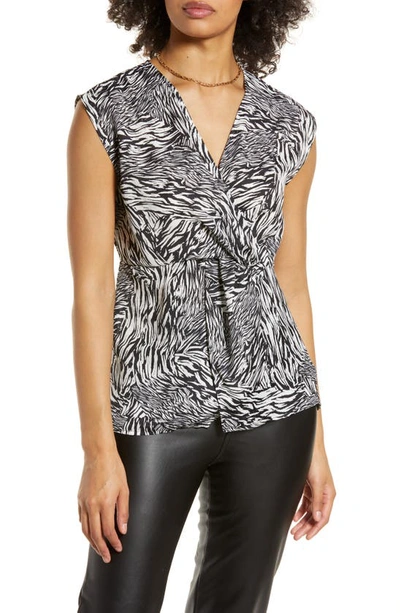 Halogen Twist Front Top In Black- Ivory Splice Animal