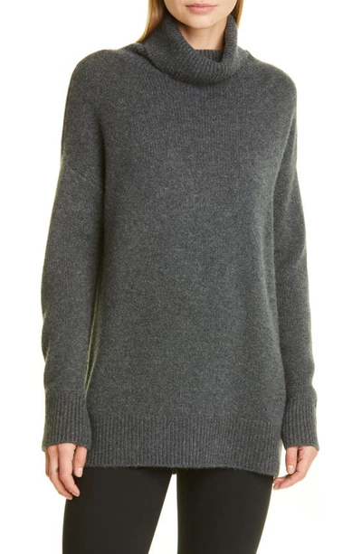 Nordstrom Signature Turtle Neck Cashmere Tunic Sweater In Grey Dark Charcoal Heather