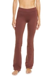 Alo Yoga Airbrush Low Rise Bootcut Leggings In Cherry Cola