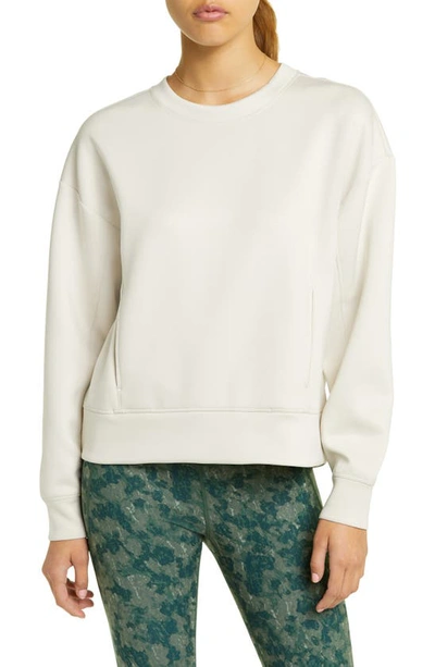 Zella Luxe Pocket Sweatshirt In Grey Moonbeam