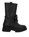Janet & Janet Ankle Boots In Black