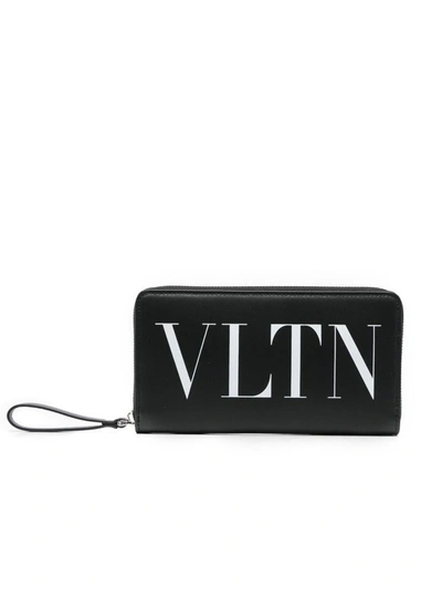 Valentino Garavani Vltn Zipped Continental Wallet In Black