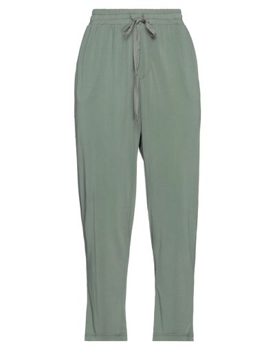 Emma & Gaia Cropped Pants In Sage Green