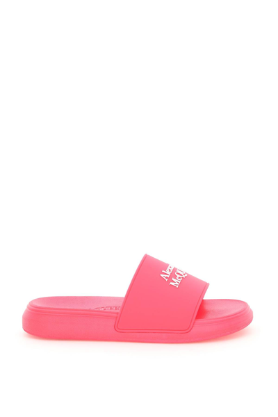 Alexander Mcqueen 10mm Logo Rubber Slide Sandals In Rosa E Bianco