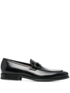 Ferragamo Gancini-buckle Leather Loafers In Schwarz
