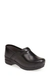 Dansko Pro Xp 2.0 Clog In Black Cabrio