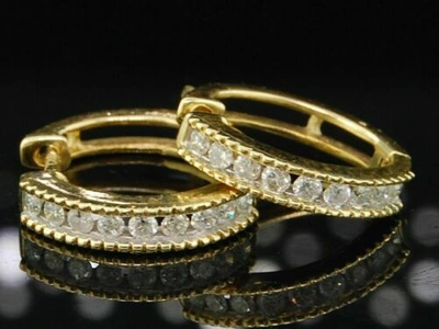 Pre-owned Jfl Diamonds & Timepieces 10k Ladies Womens Yellow Gold Round Cut Diamond Earrings Hoop Huggies Studs .26c In White