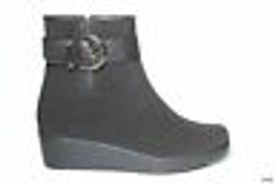 Pre-owned Stuart Weitzman Black Ankle Boots Fur Lined Full Zipper Small Wedge Warm