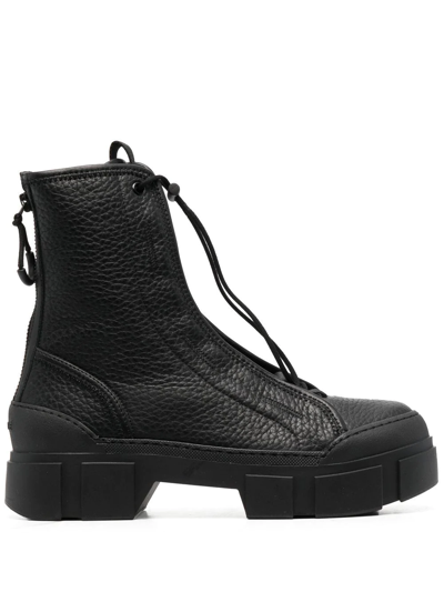 Vic Matie Toggle-fastening Leather Ankle Boots In 黑色