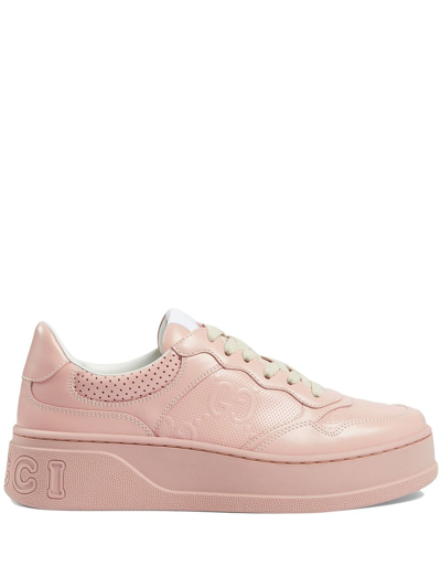 Gucci Gg Logo压纹低帮运动鞋 In Pink