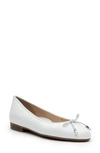 Ara Scout Flat In White Cervocalf