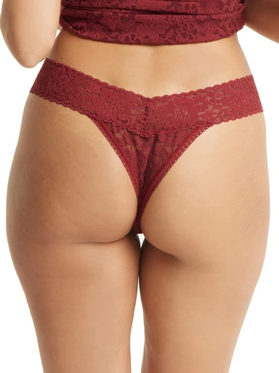 Hanky Panky Daily Lace Original Rise Thong In Shiraz